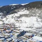 Gruenerstein Haus Alpenrose * Bramberg am Wildkogel